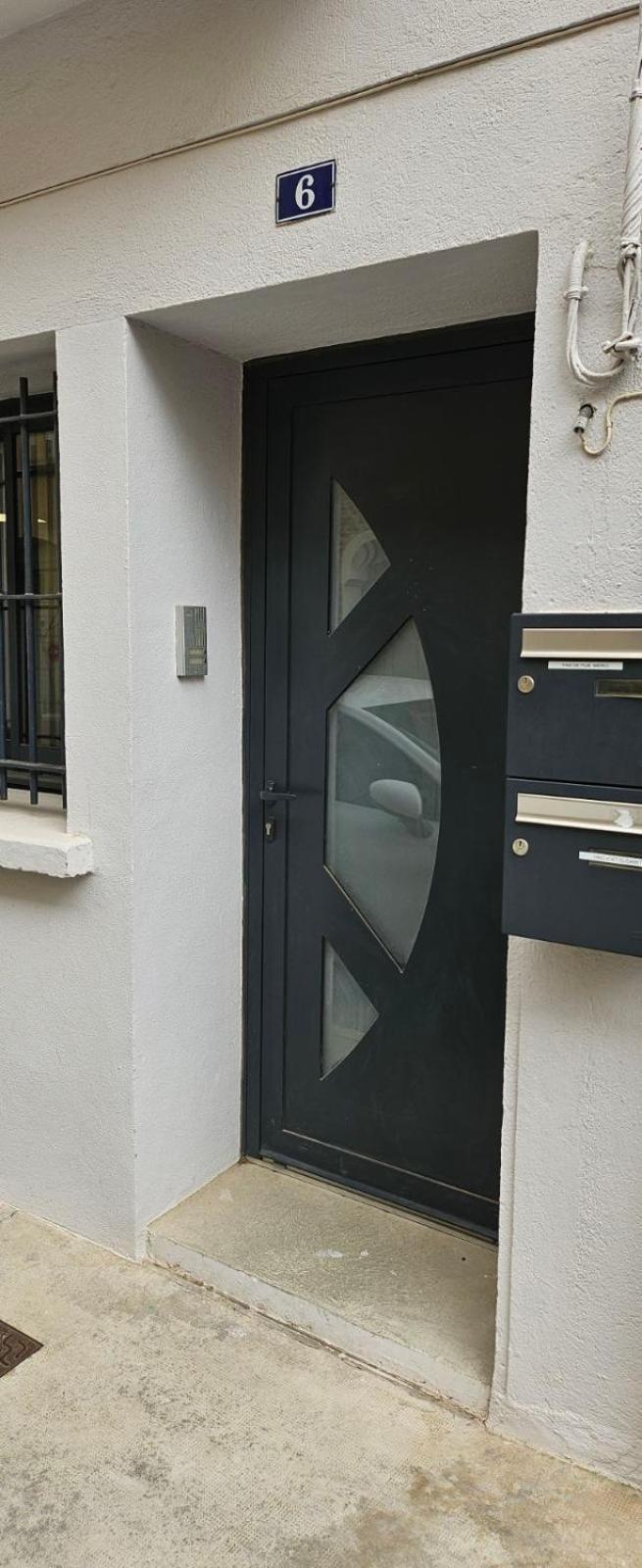Appartement A Proximite De Toutes Commodites 里沃萨尔特 外观 照片